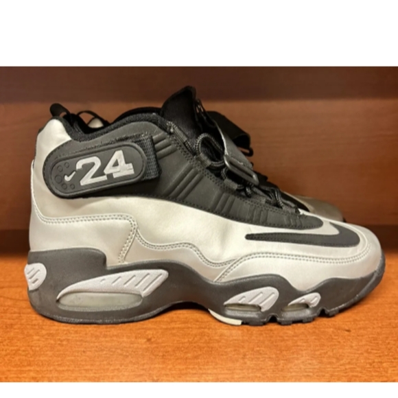 New in box air Griffey max 2010 vintage shoes - Picture 4 of 10